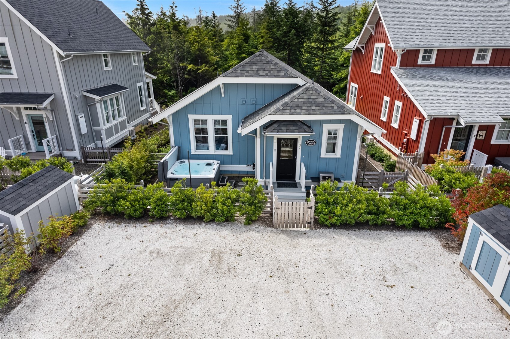 37 Elk Creek Road Raymond, WA 98577 - Photo 21 of 26 front view of a house with a yard