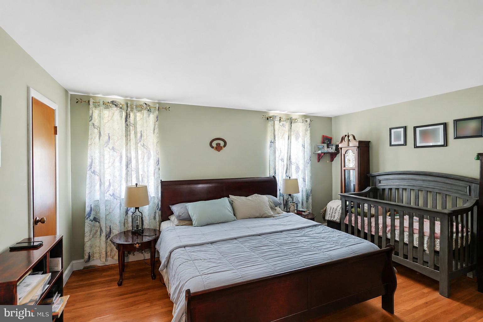 9916 South Canterbury Road Philadelphia, PA 19114 - Photo 11 of 31 Gallery Image 11