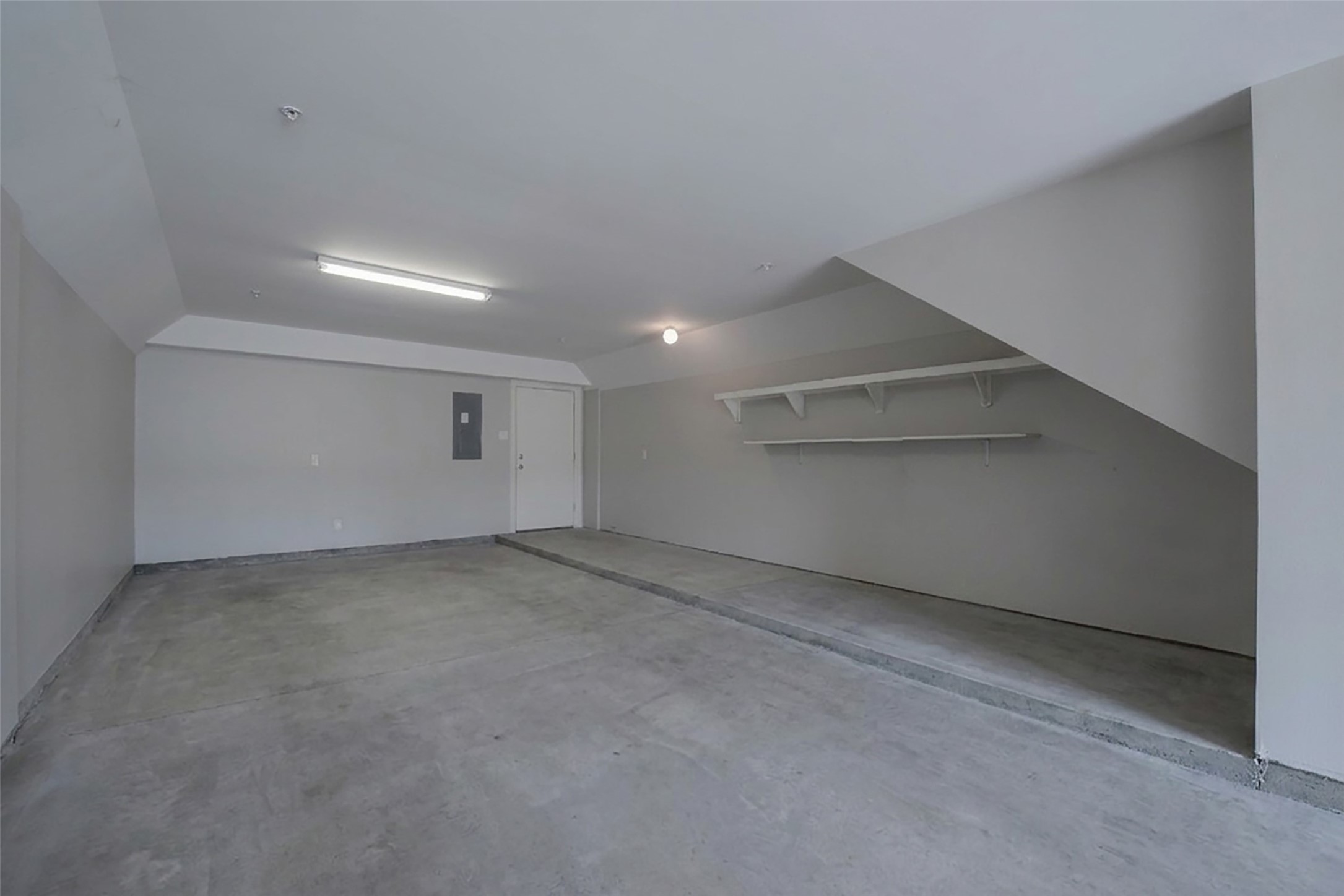7650 Springhill Street, Unit 603 Houston, TX 77021 - Photo 24 of 26 a view of empty room