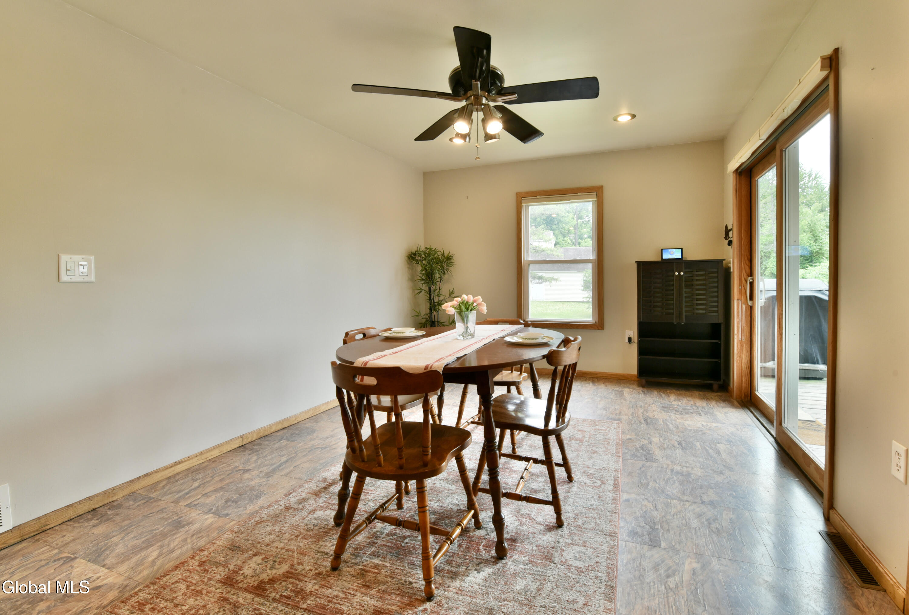 87 Lasher Road Bethlehem, NY 12158 - Photo 10 of 52 20