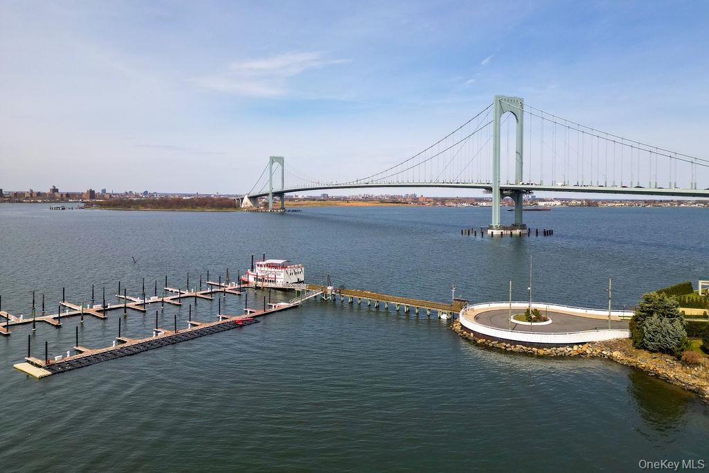 4 Point Crescent Queens, NY 11357 - Photo 38 of 39
