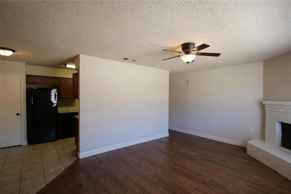 $1,650 | 7204 Northeast Loop 820, North Richland Hills, TX 76180