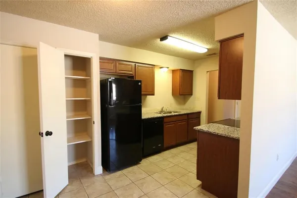 $1,650 | 7204 Northeast Loop 820, North Richland Hills, TX 76180