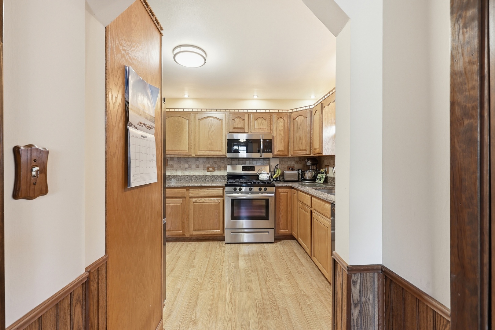 9637 Rutherford Avenue Oak Lawn, IL 60453 - Photo 10 of 40