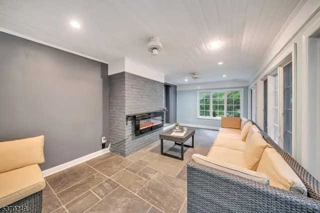 $999,000 | 359 Dogwood Way, Mountainside, NJ 07092