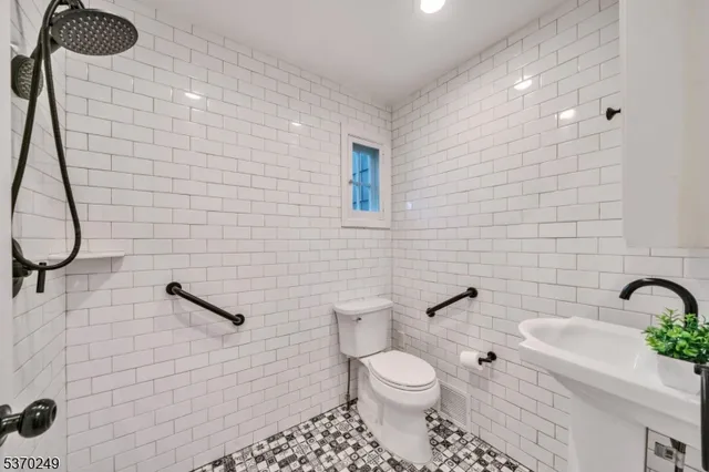 $999,000 | 359 Dogwood Way, Mountainside, NJ 07092