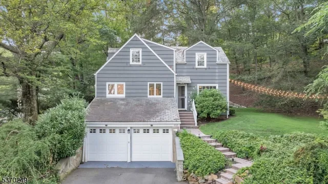 $999,000 | 359 Dogwood Way, Mountainside, NJ 07092