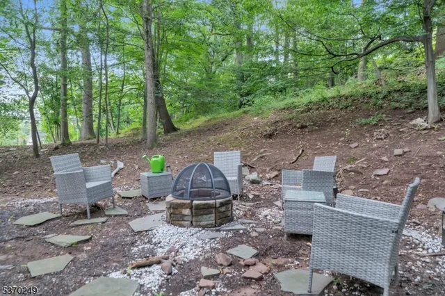 $999,000 | 359 Dogwood Way, Mountainside, NJ 07092