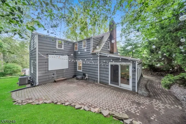 $999,000 | 359 Dogwood Way, Mountainside, NJ 07092