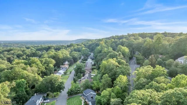 $999,000 | 359 Dogwood Way, Mountainside, NJ 07092