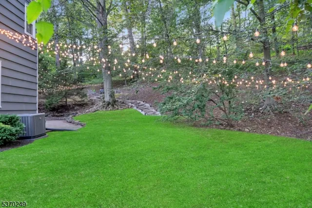 $999,000 | 359 Dogwood Way, Mountainside, NJ 07092