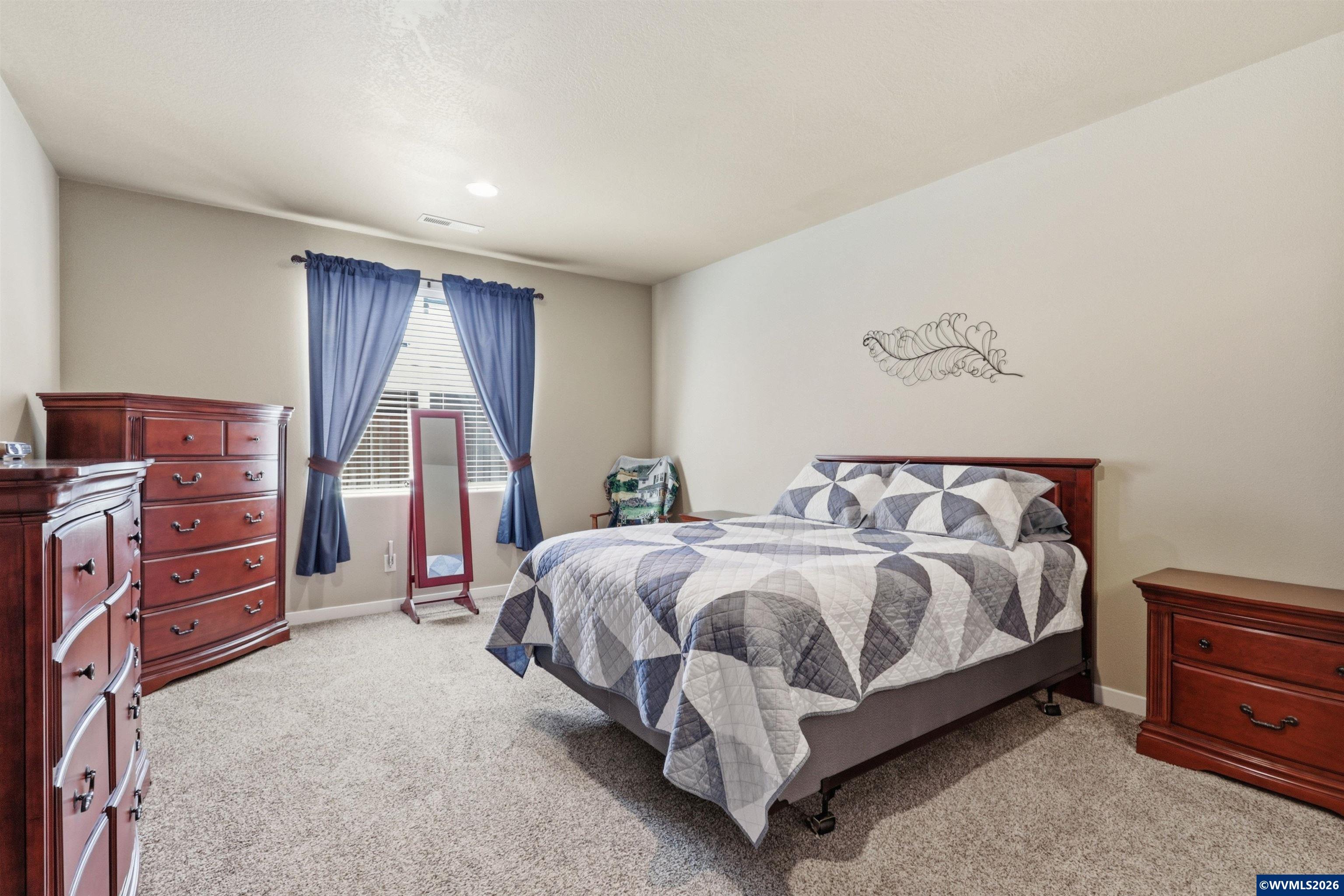 2663 Northwest Red Oak Street Albany, OR 97321 - Photo 14 of 31