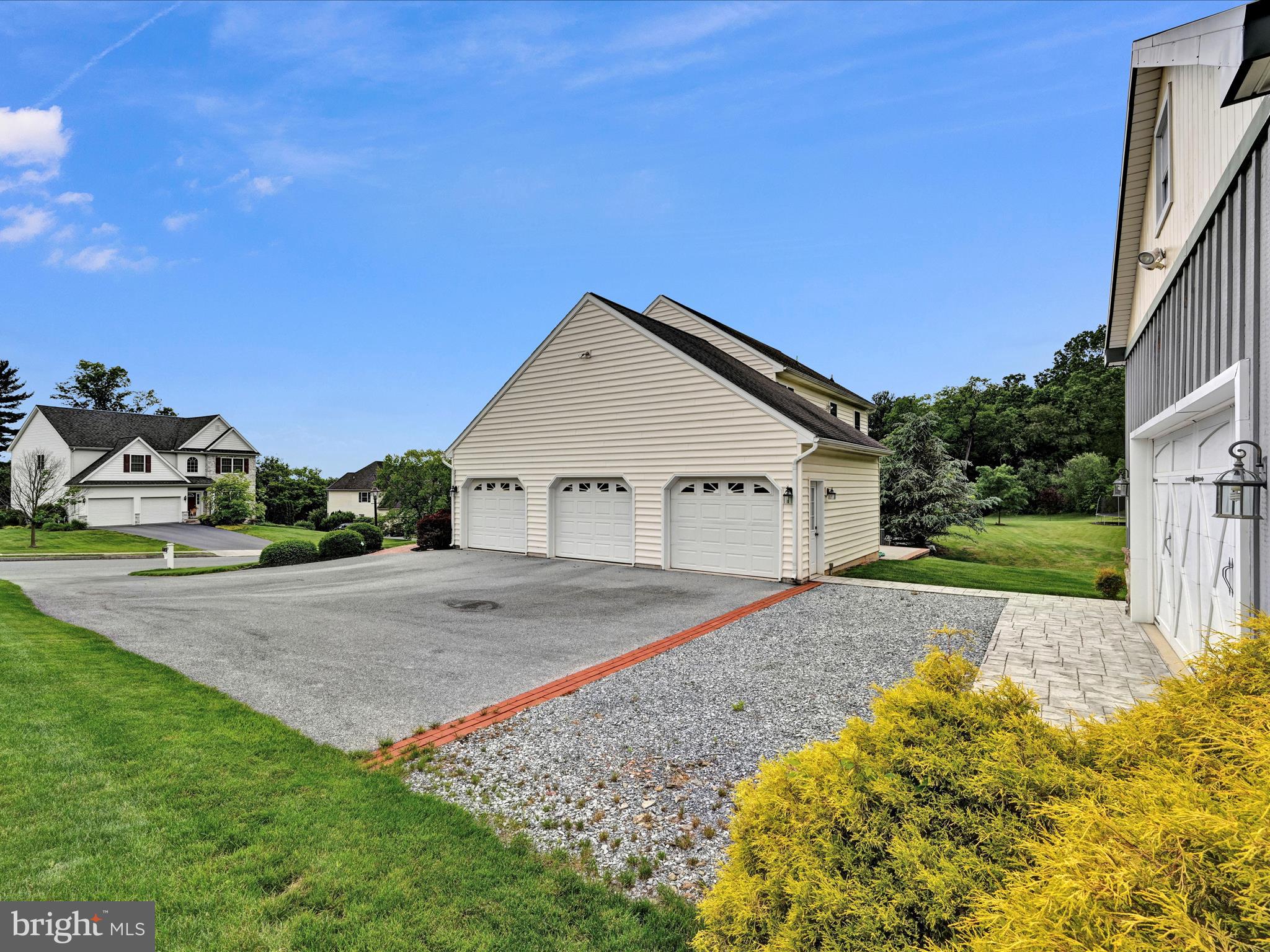 7 West Ridge Road Lititz, PA 17543 - Photo 34 of 40 a view of backyard of house with wooden fence