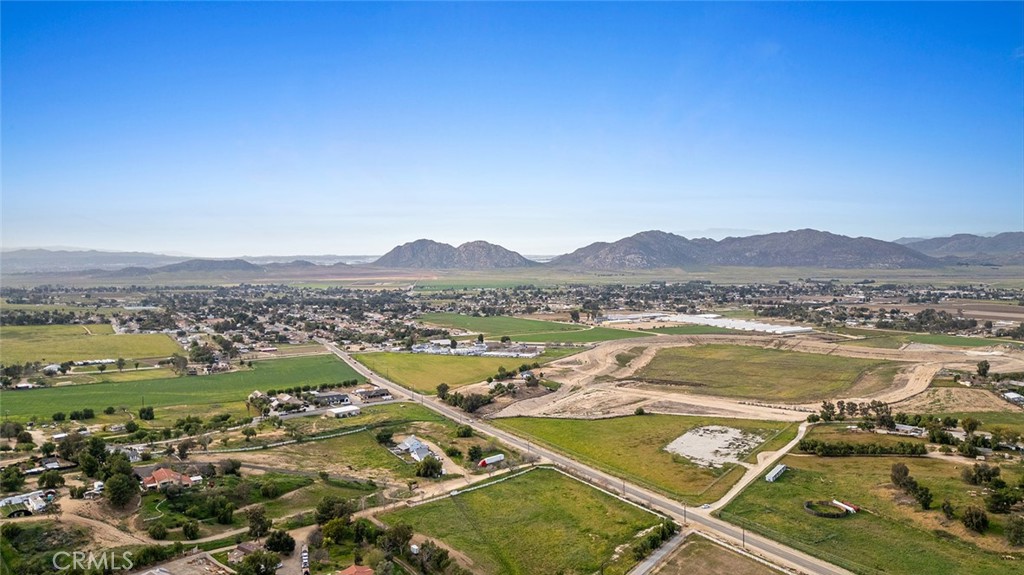 0 Contour Nuevo, CA 92567 - Photo 11 of 14 a view of a city with an ocean