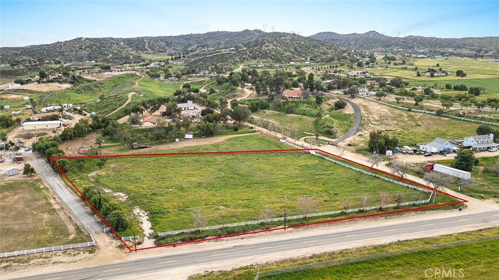 0 Contour Nuevo, CA 92567 - Photo 2 of 14 a view of lake