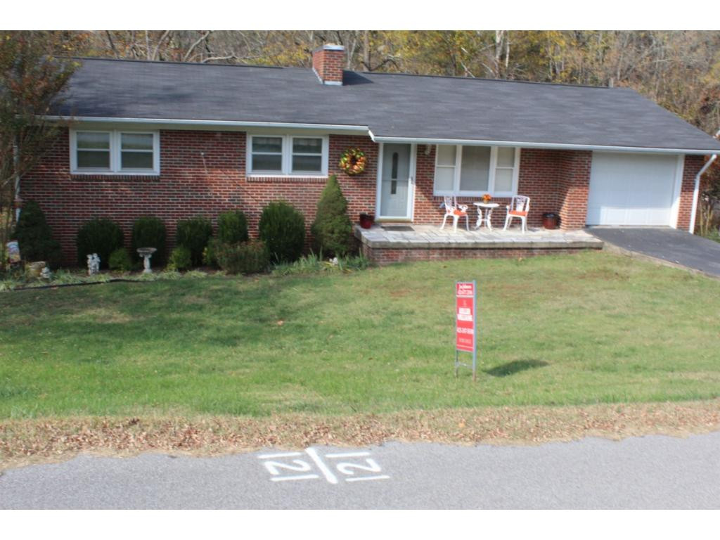 121 Rippling Run Road Kingsport, TN 37663 - Photo 2 of 28 Single Attached Garage