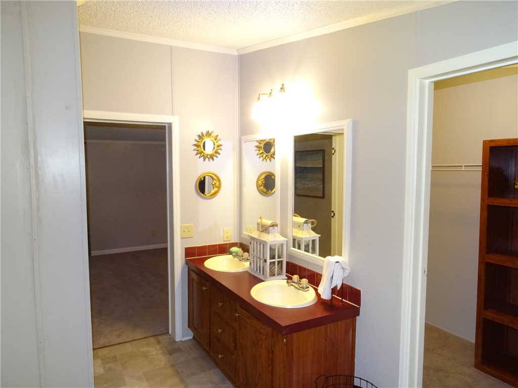 839 Midway Road Pickens, SC 29671 - Photo 11 of 25