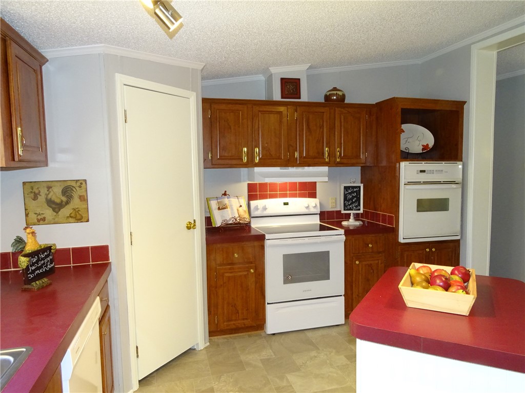 839 Midway Road Pickens, SC 29671 - Photo 6 of 25