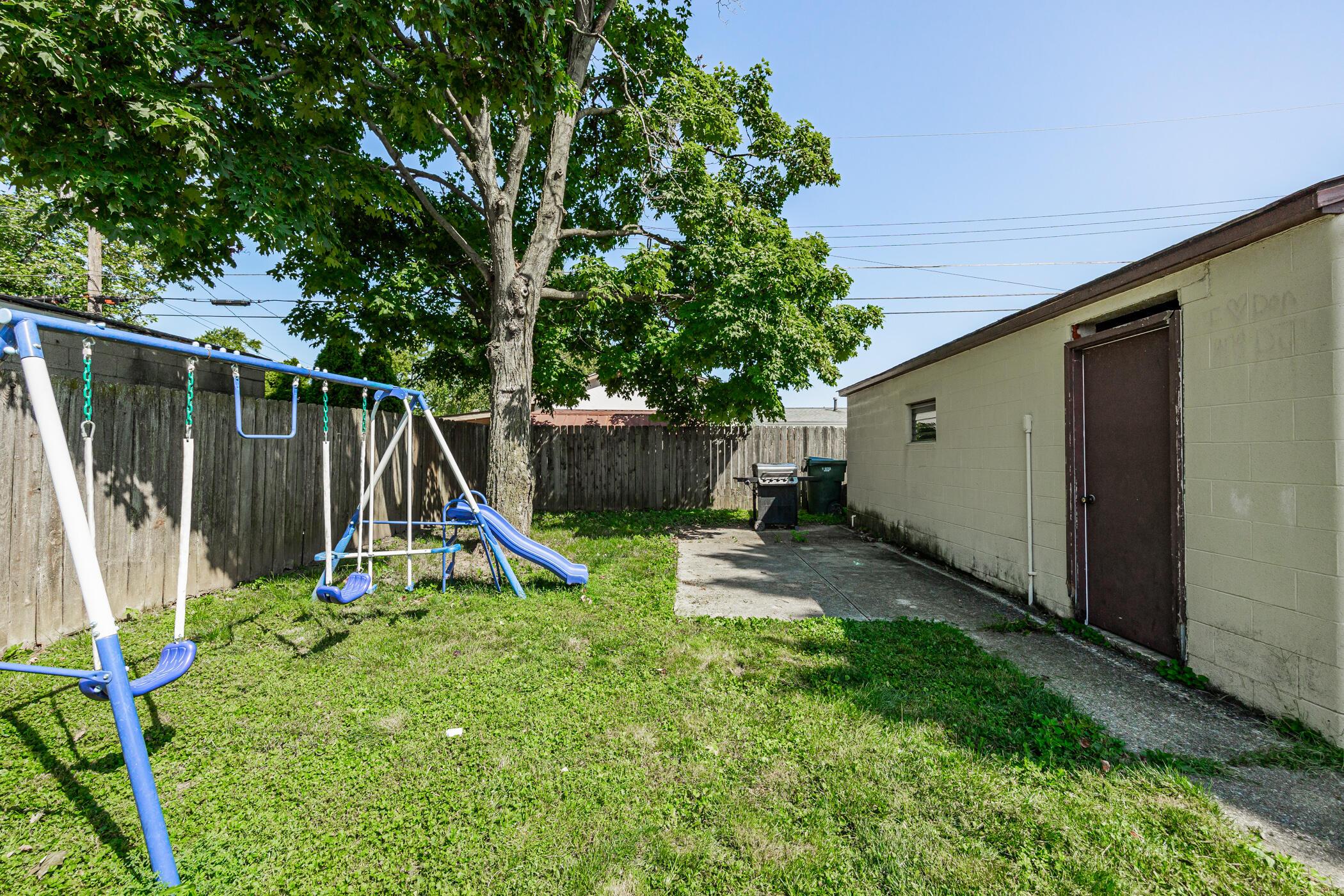 3930 Briggs Road Columbus, OH 43228 - Photo 54 of 59 3930 Briggs Road 064