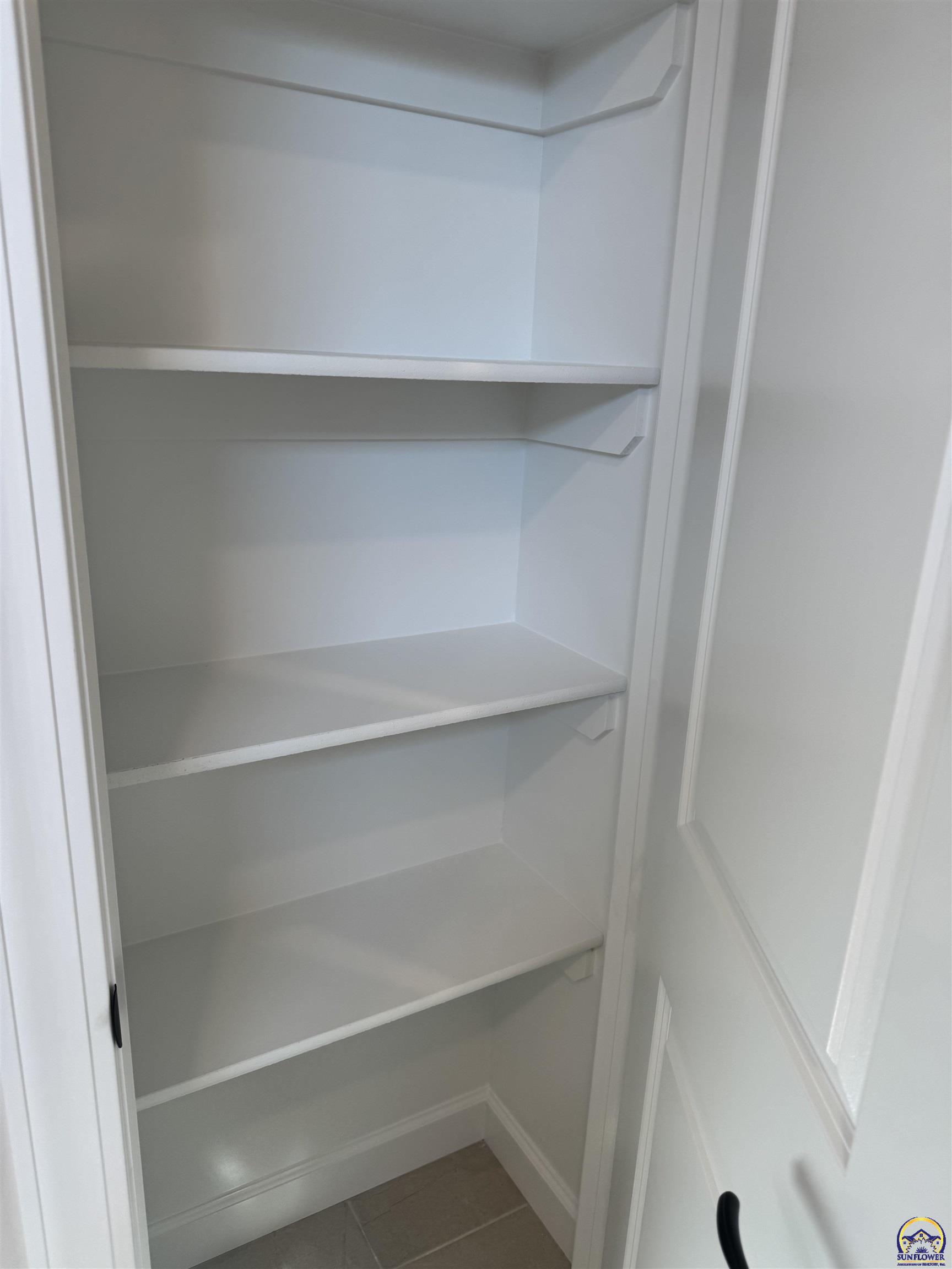 7600 Southwest 24th Terrace Topeka, KS 66614 - Photo 21 of 26