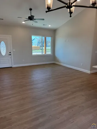 $425,000 | 7600 Southwest 24th Terrace, Topeka, KS 66614