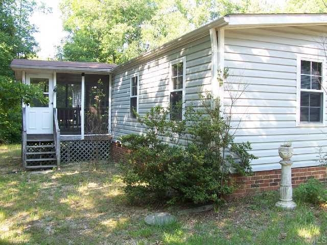 571 Lee Road Clayton, NC 27520 - Photo 1 of 8 Gallery Image 1