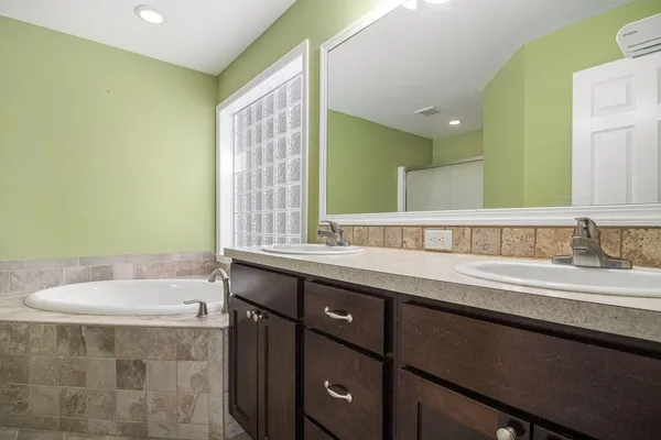 $570,000 | 6768 Northfield Street Southwest, Byron Center, MI 49315