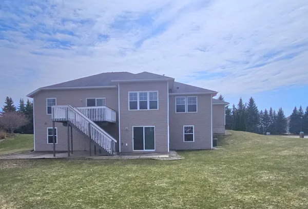 $570,000 | 6768 Northfield Street Southwest, Byron Center, MI 49315