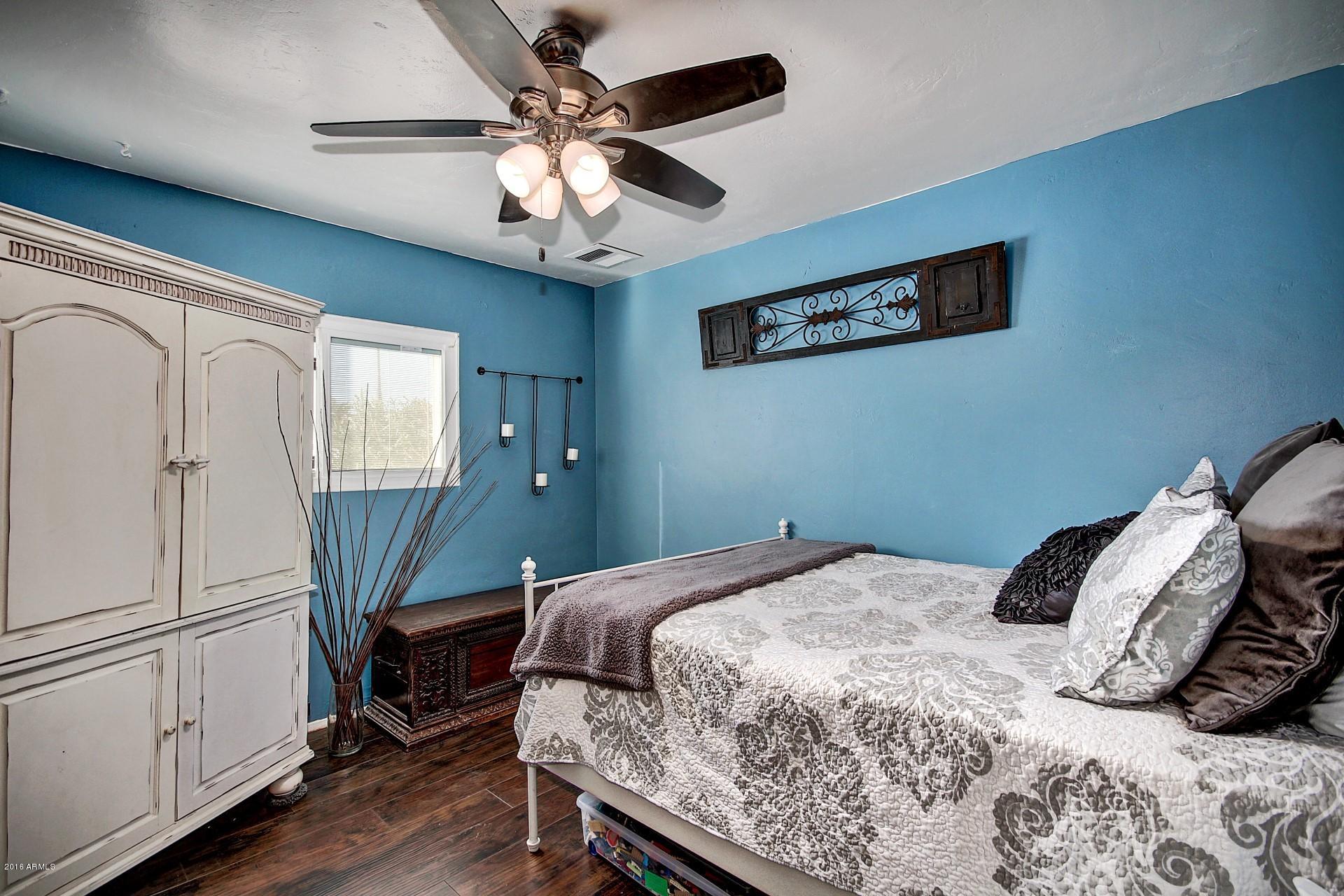 1538 West Lawrence Road Phoenix, AZ 85015 - Photo 17 of 26 0013-Lawerence (14)