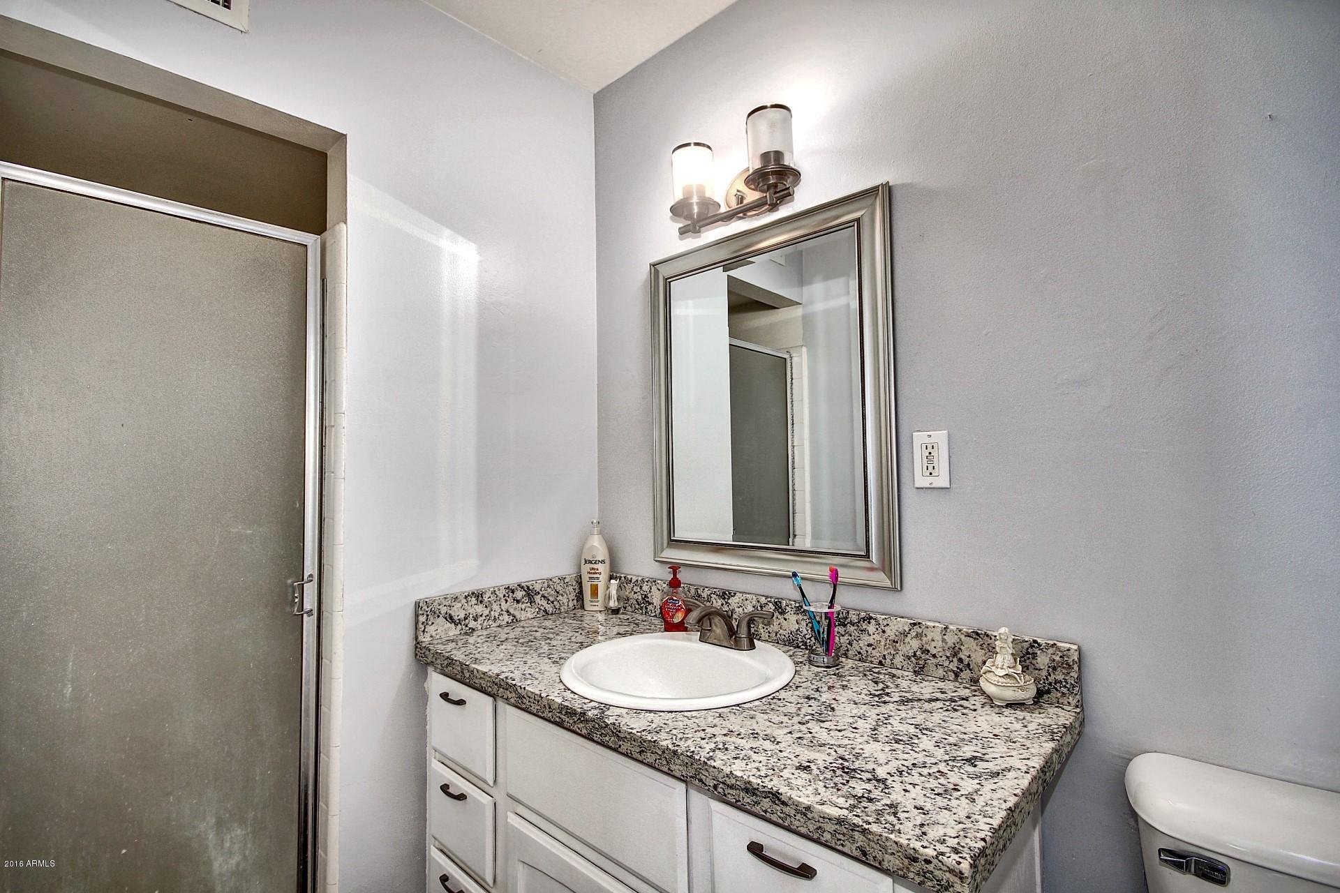 1538 West Lawrence Road Phoenix, AZ 85015 - Photo 19 of 26 0019-Lawerence (18)