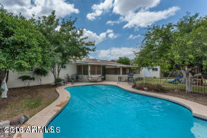 1538 West Lawrence Road Phoenix, AZ 85015 - Photo 22 of 26 Losch Pool
