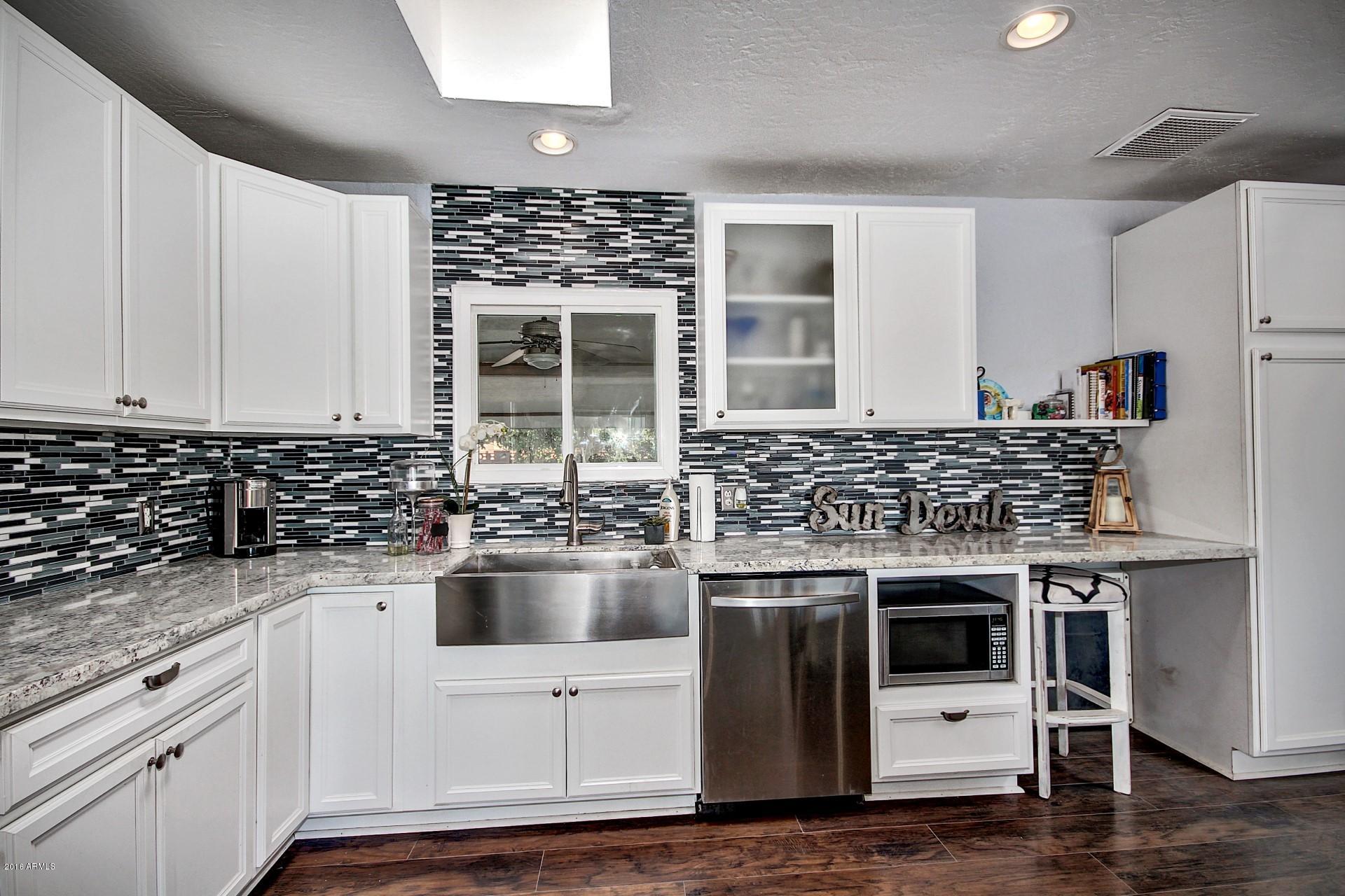 1538 West Lawrence Road Phoenix, AZ 85015 - Photo 5 of 26 0008-Lawerence (8)
