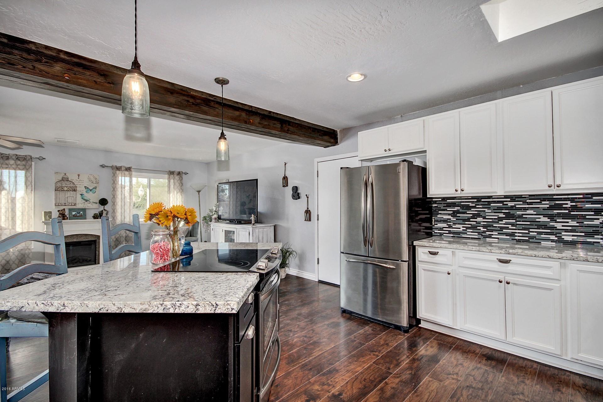 1538 West Lawrence Road Phoenix, AZ 85015 - Photo 7 of 26 0009-Lawerence (9)