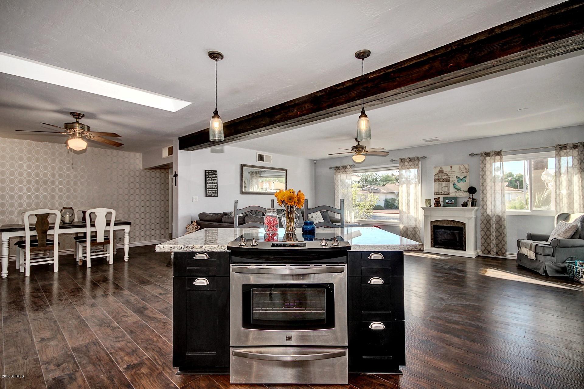 1538 West Lawrence Road Phoenix, AZ 85015 - Photo 8 of 26 0011-Lawerence (10)