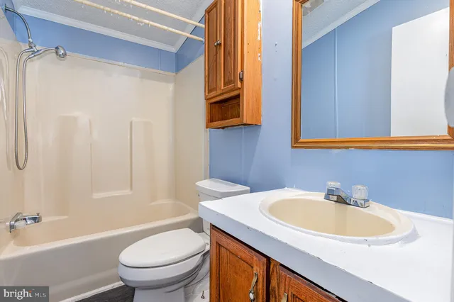 $80,700 | 18 Crystal Drive, Manheim, PA 17545