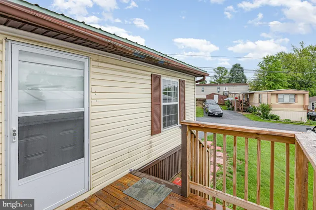 $80,700 | 18 Crystal Drive, Manheim, PA 17545