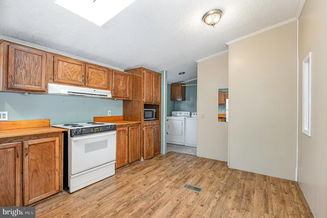 $80,700 | 18 Crystal Drive, Manheim, PA 17545