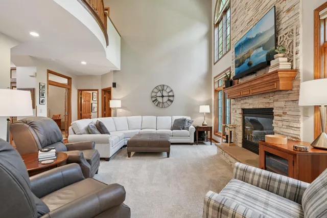 $900,000 | 5408 Oldfield Drive, Caledonia, WI 53108