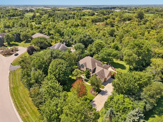 $900,000 | 5408 Oldfield Drive, Caledonia, WI 53108