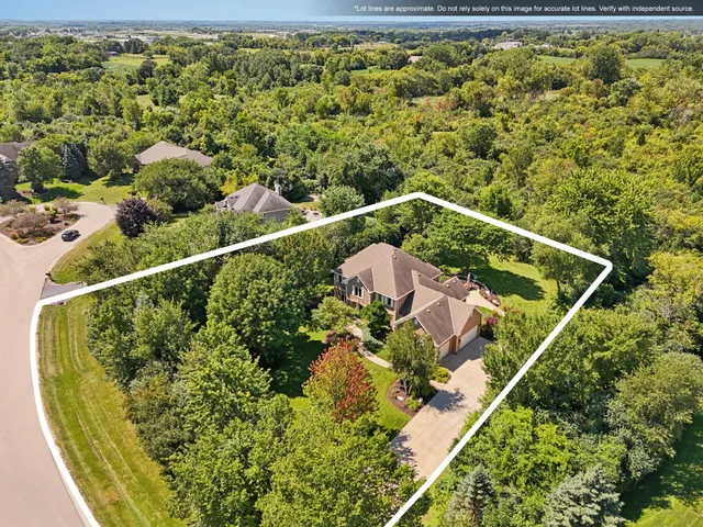 $900,000 | 5408 Oldfield Drive, Caledonia, WI 53108