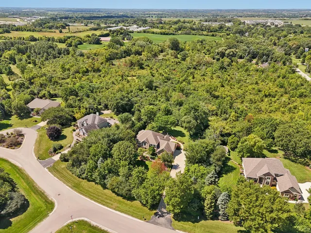 $900,000 | 5408 Oldfield Drive, Caledonia, WI 53108