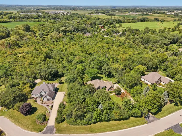 $900,000 | 5408 Oldfield Drive, Caledonia, WI 53108