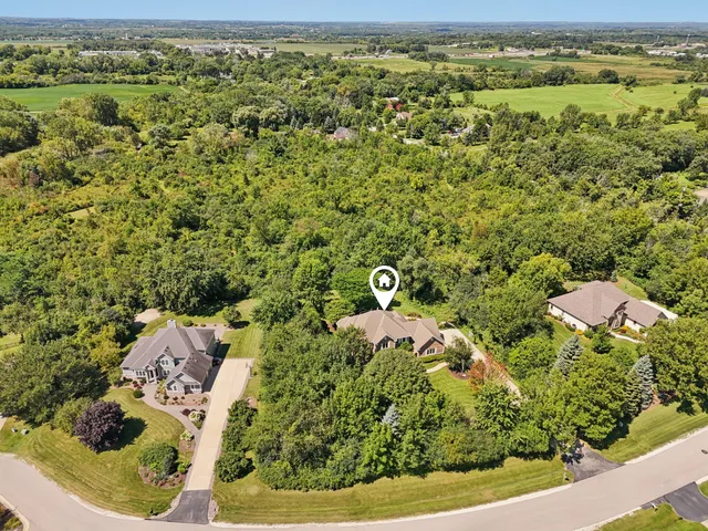 $900,000 | 5408 Oldfield Drive, Caledonia, WI 53108