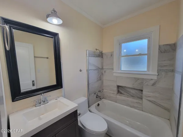 $1,950 | 131 Allen Avenue, Panama City, FL 32401