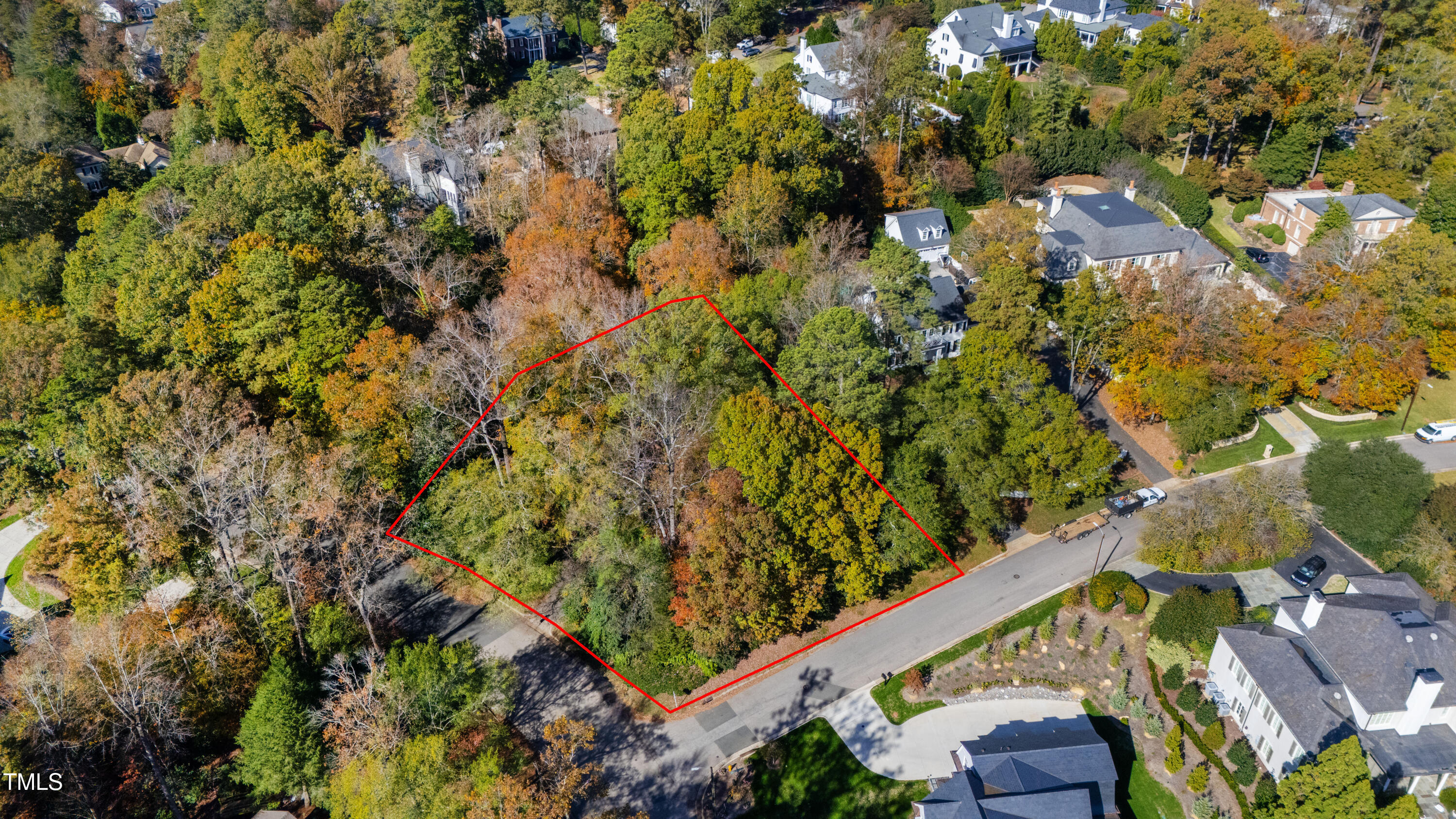 906 Marlowe Road Raleigh, NC 27609 - Photo 3 of 4 an aerial view of a residential houses with yard
