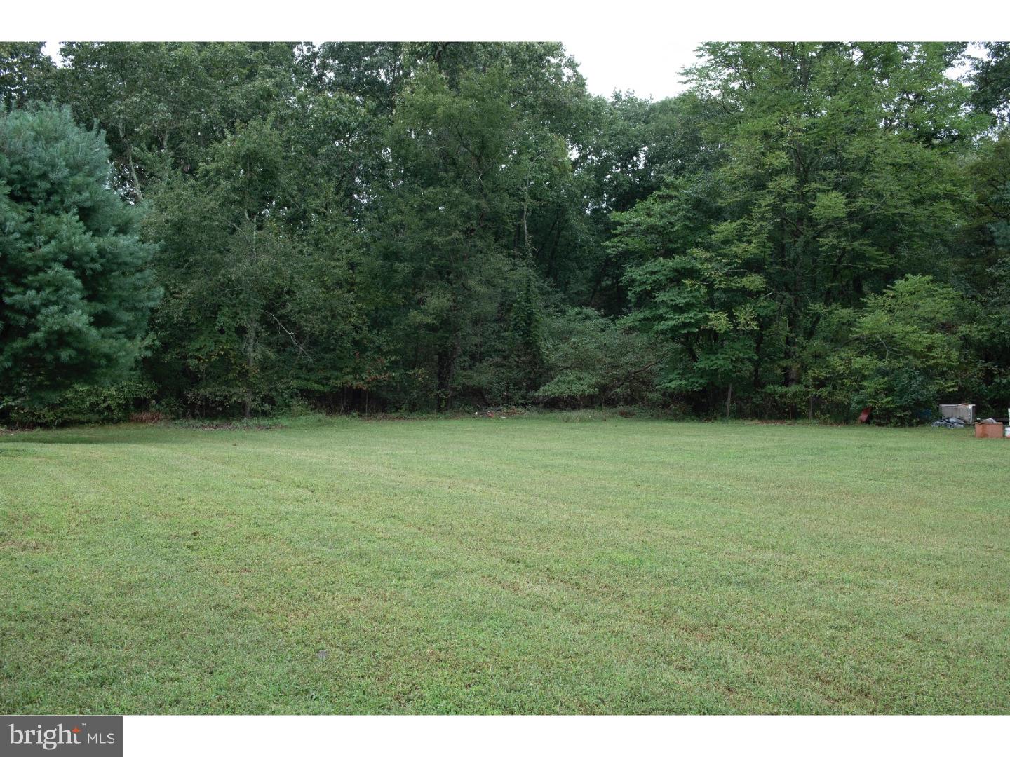 82 Hawkin Road Tabernacle, NJ 08088 - Photo 4 of 13 Lots of privacy in the backyard