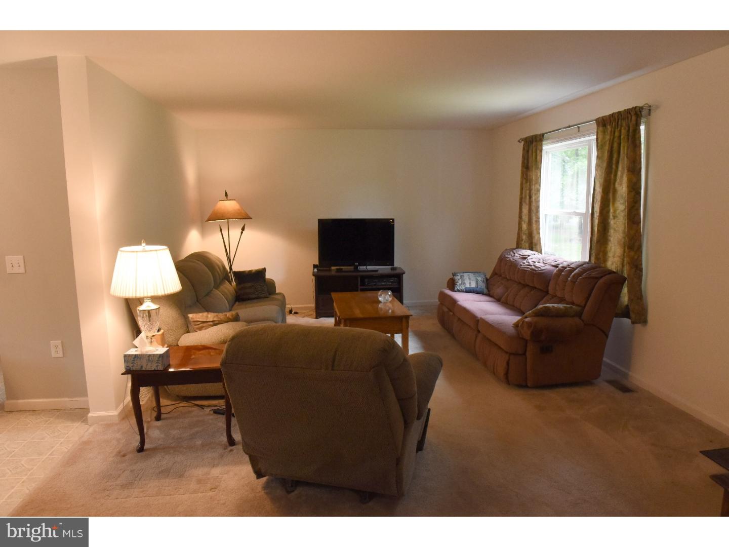 82 Hawkin Road Tabernacle, NJ 08088 - Photo 6 of 13 Living Room