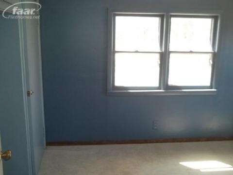 7430 Milford Road Holly, MI 48442 - Photo 8 of 10 20355548-7.JPG