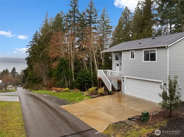 $465,000 | 61 East Ellinor Peak Place, Belfair, WA 98528