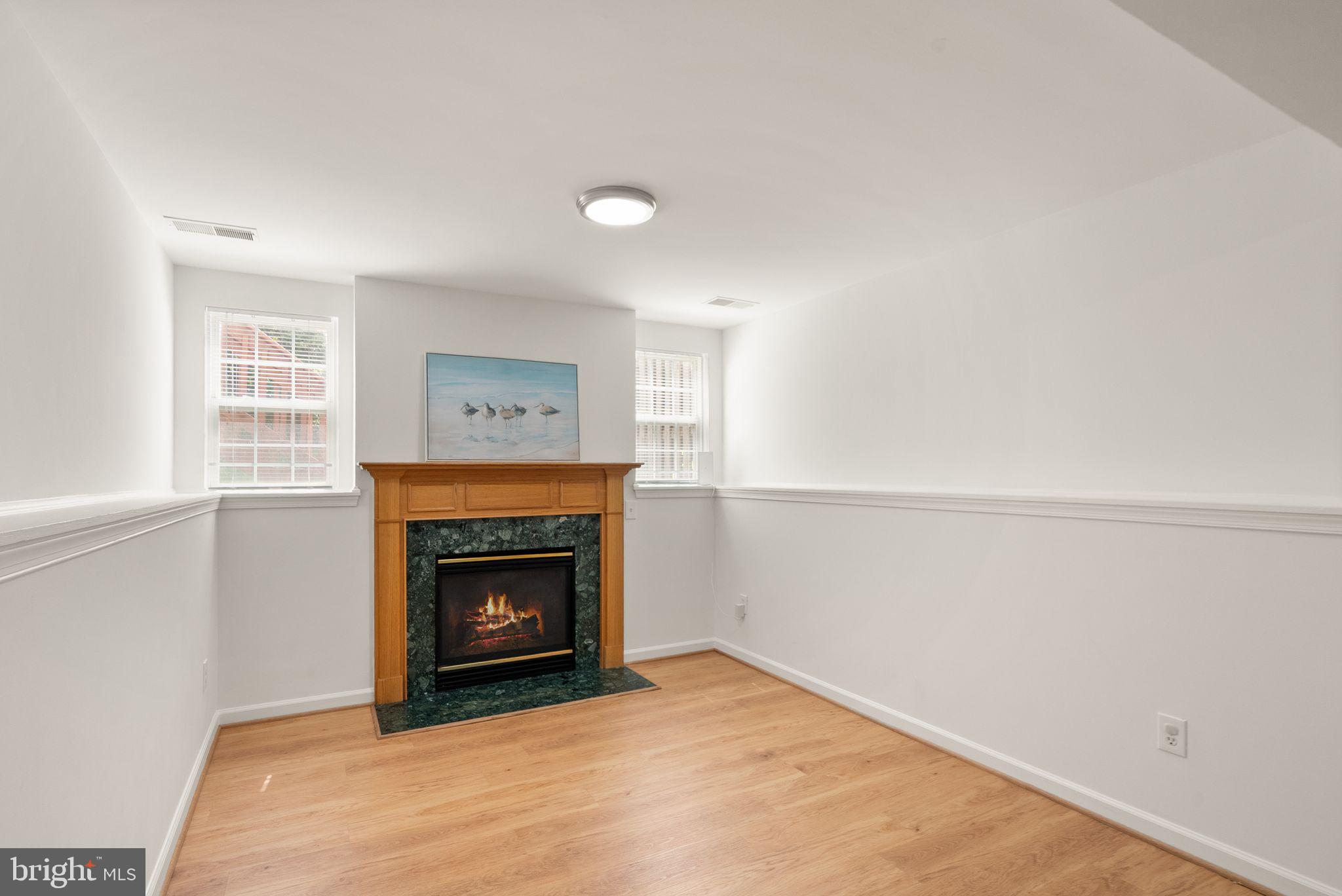 19907 Ridgecrest Square Ashburn, VA 20147 - Photo 33 of 52